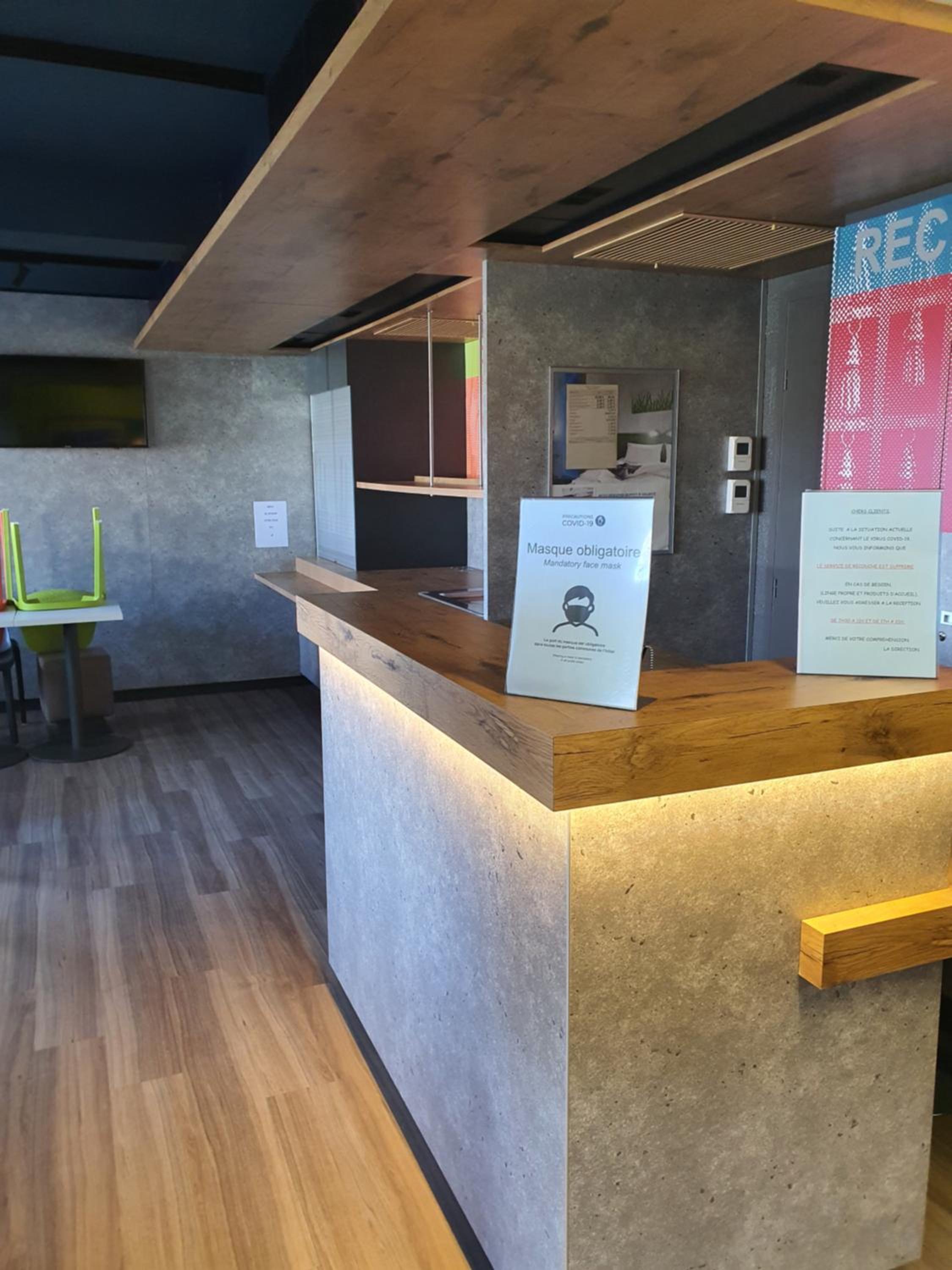 Accueil Hotel Besancon 1/12