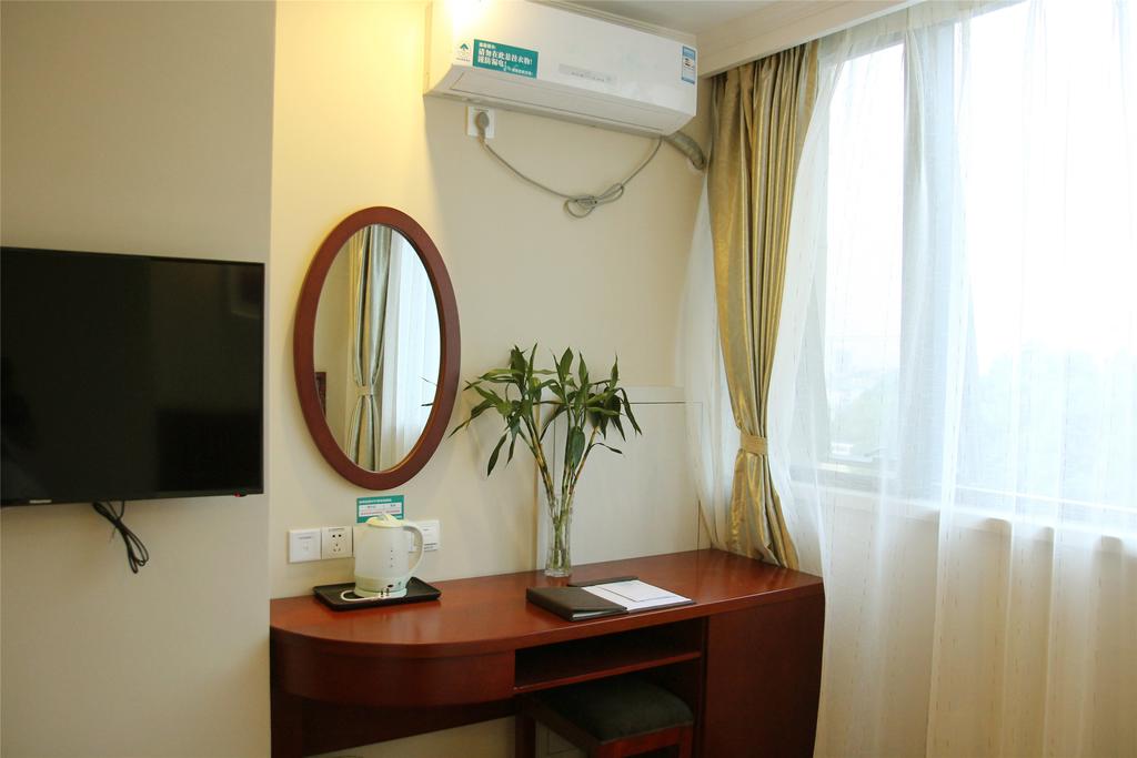 Greentree Inn Nantong Tongzhou Bus Station Express Hotel 20/24