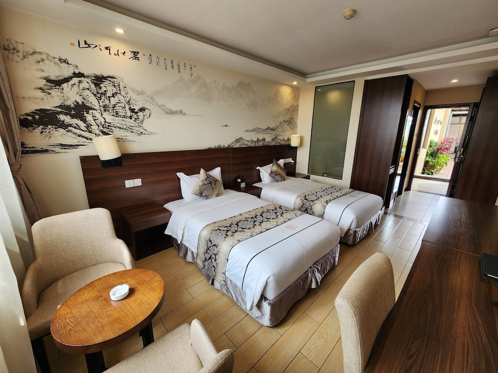 Dmall Hotel 12/50