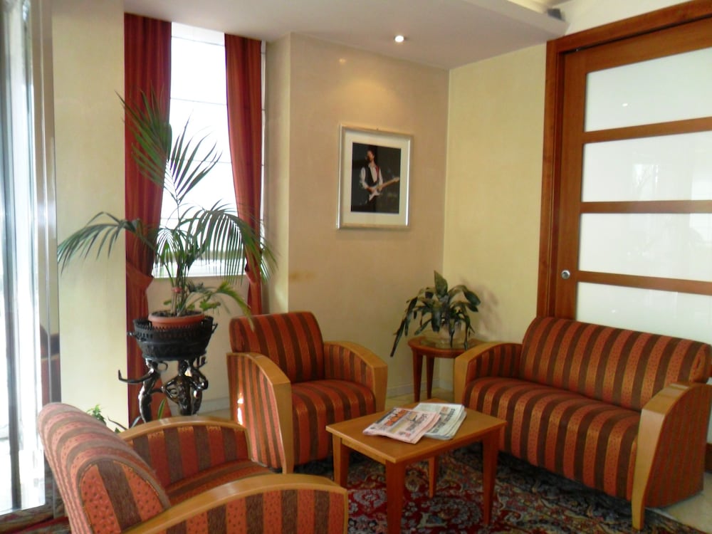 Hotel Riviera 37/55