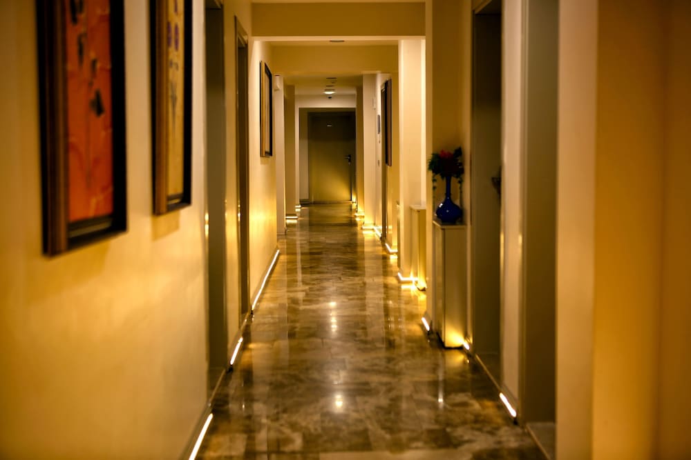 Venus Suite Hotel 30/50
