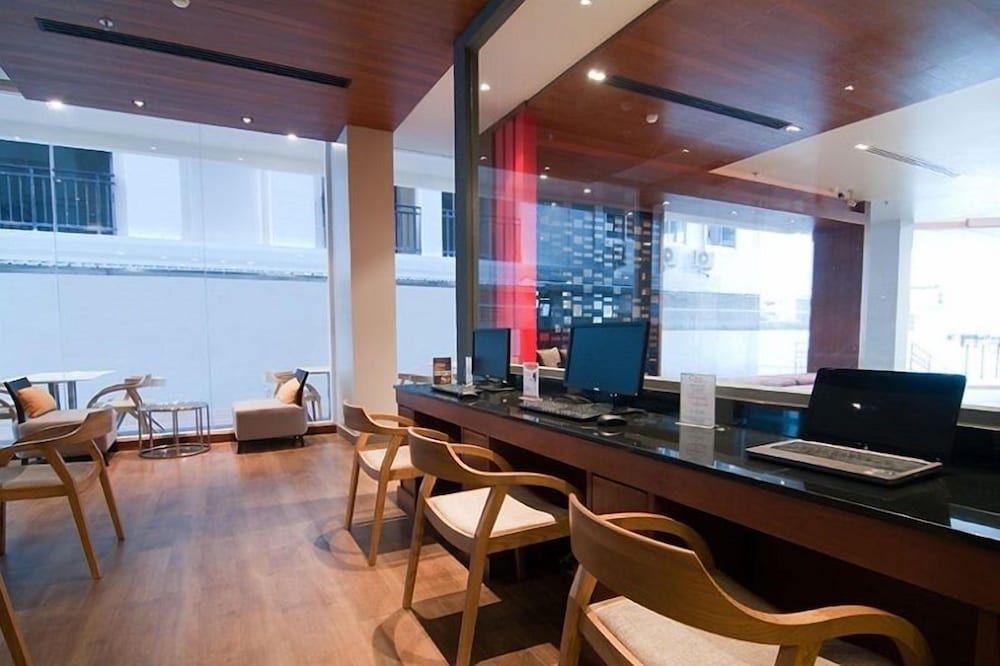 The Ashlee Heights Patong Hotel and Suites 51/62