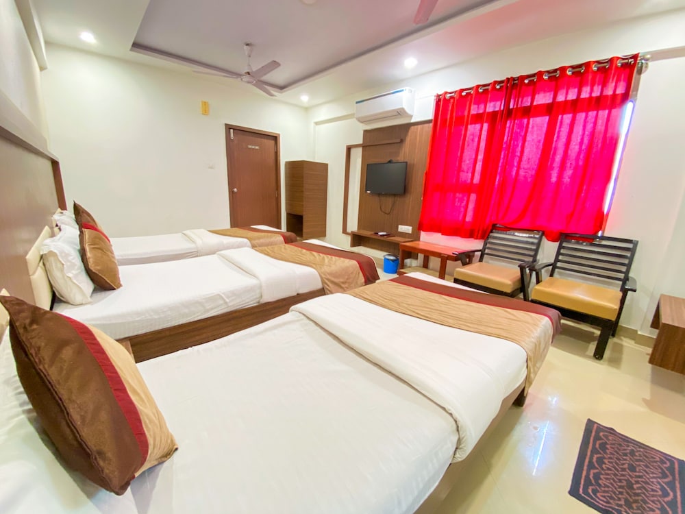 Hotel Gomti 16/40
