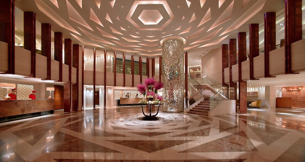 Mandarin Oriental, Jakarta 73/86