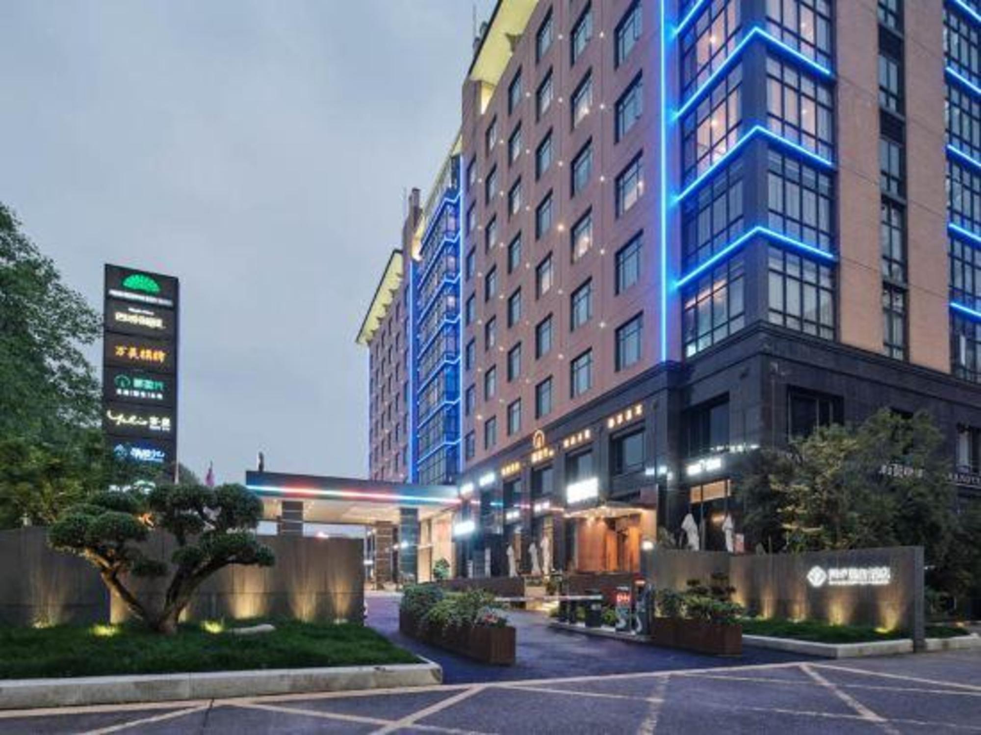 Four Seasons Rayli Hotel 31/32