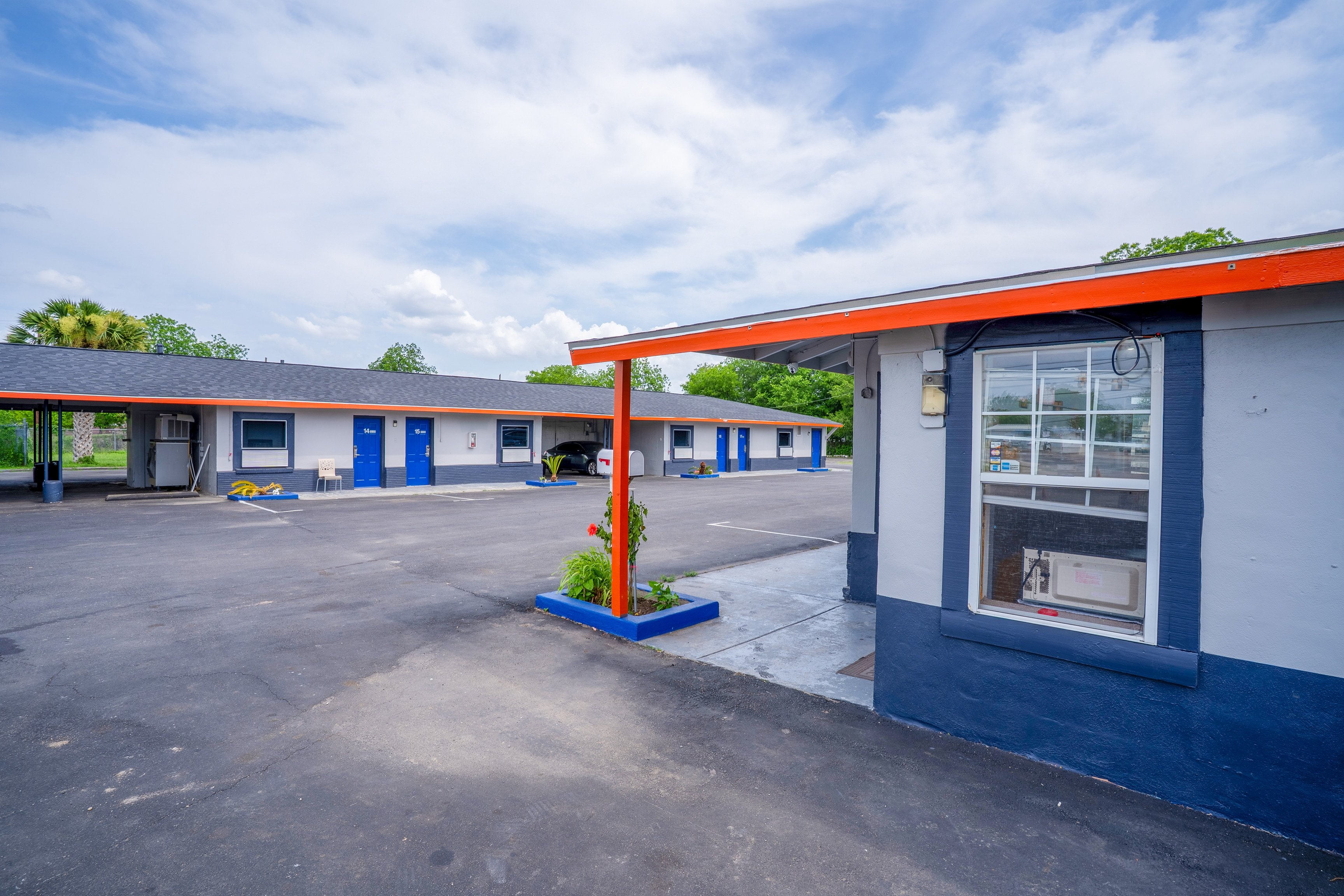 Alamo Oasis Inn and Suites By OYO San Antonio 27/53