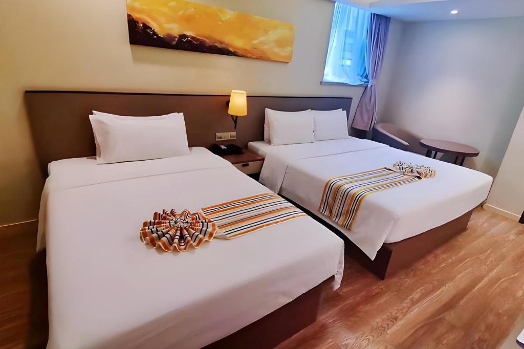 Home Inn Plus (Dali Ancient City South Gate) 15/42