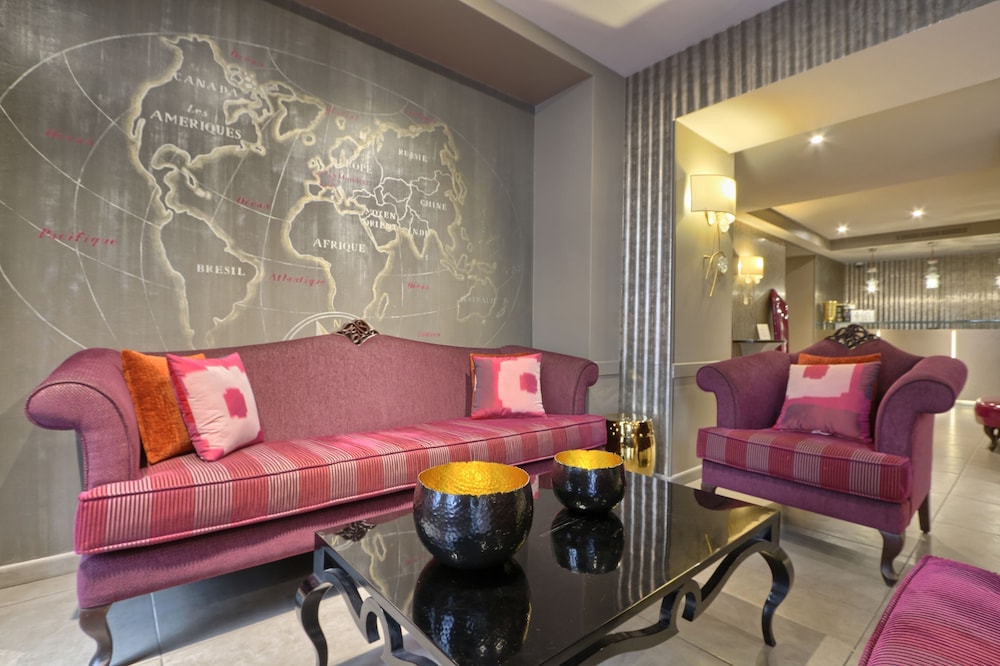 Hotel Mondial 80/100