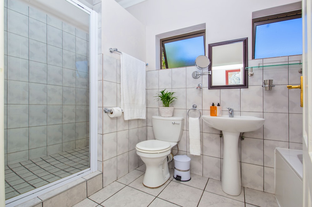 Amber Guest Lodge 47/50