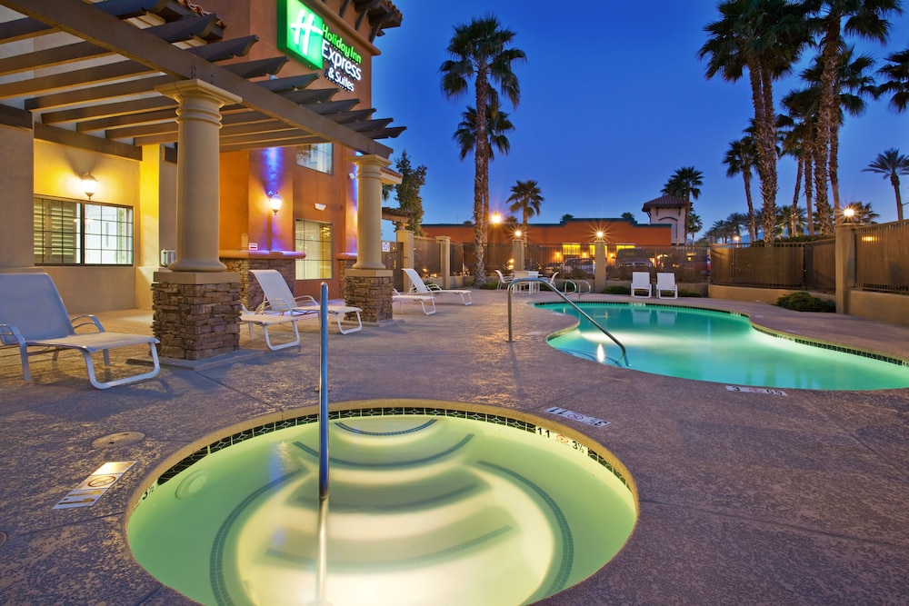 Holiday Inn Express Hotel and Suites Rancho Mirage - Palm Spgs Area 3/61