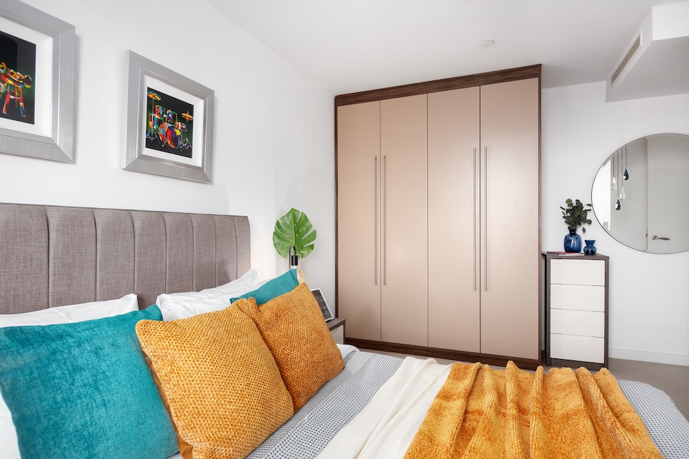 Avant Garde Apartments By Squa.Re 18/43