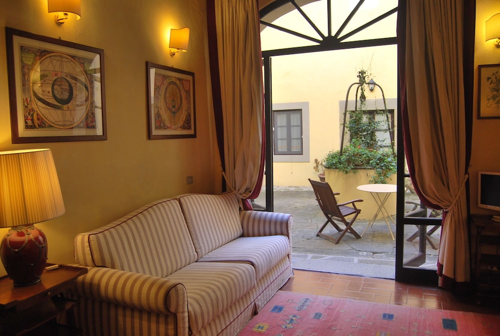 Villa Il Poggiale 45/69