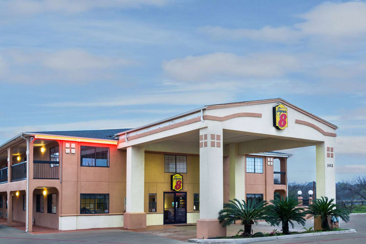 Super 8 by Wyndham San Antonio/Riverwalk Area 1/9