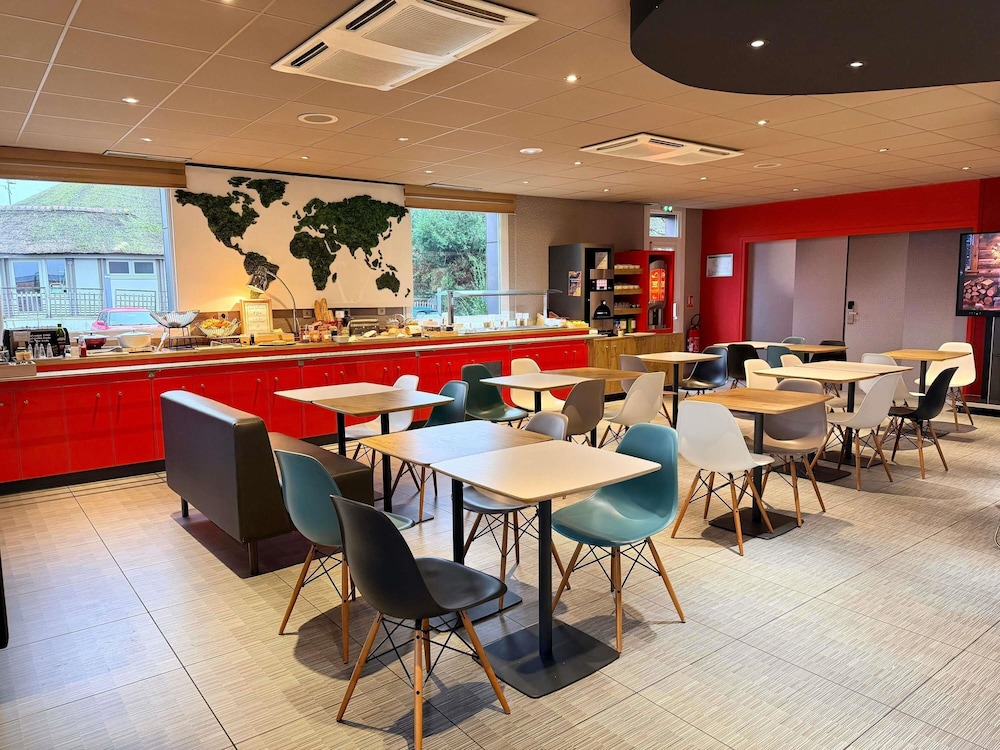 Ibis Rennes Cesson 63/76