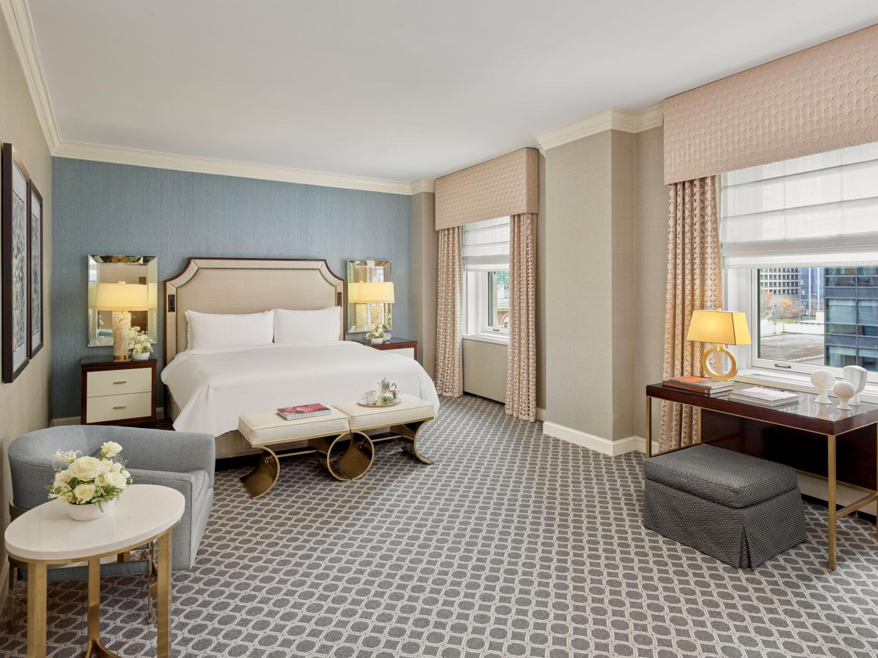 Presidential, Olympic, Suite, King Bed, 2 Bathrooms