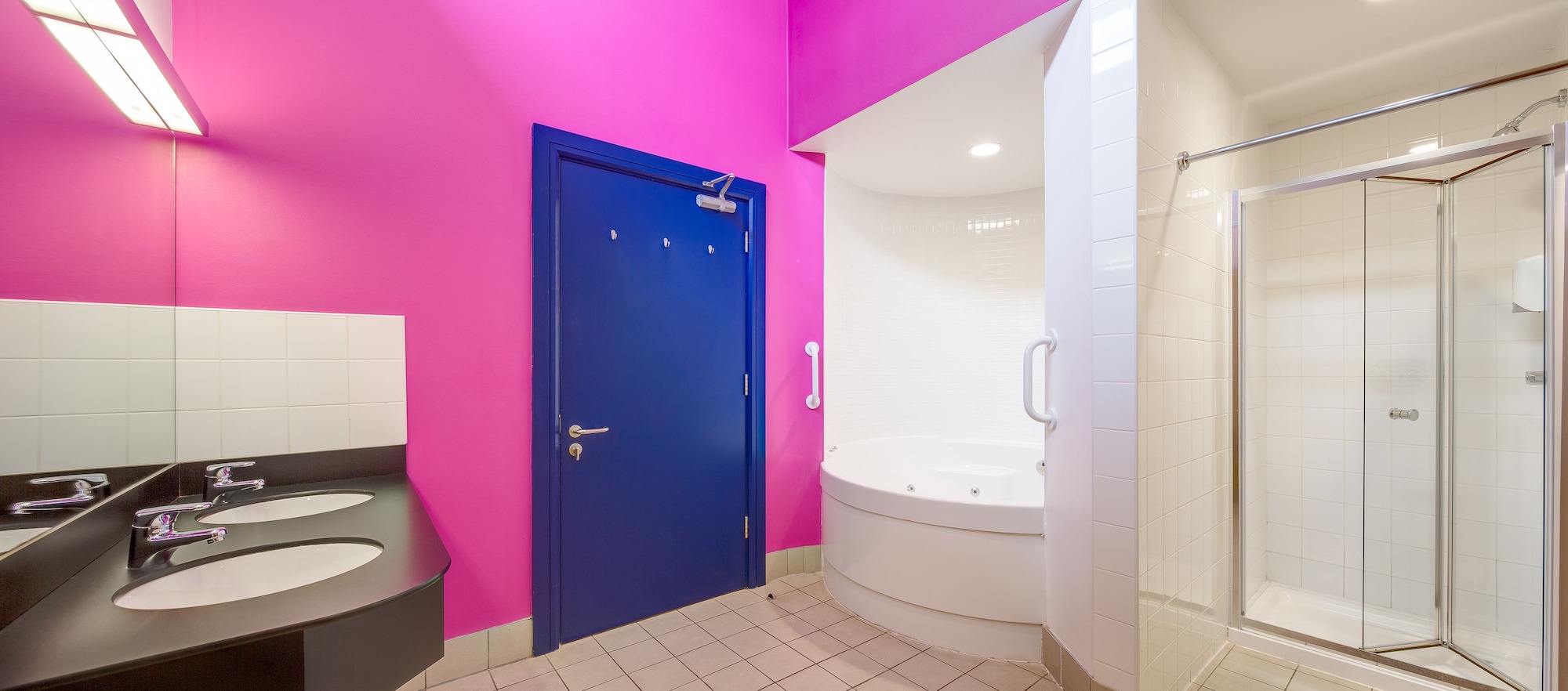 Private, 10 Beds