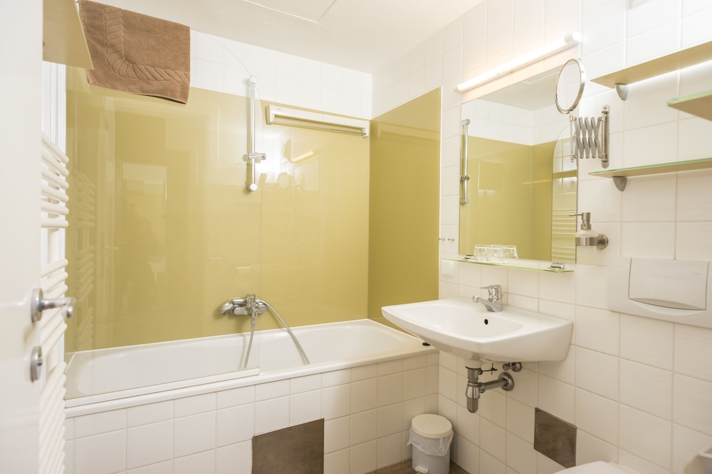 شقة بسرير كوين بشرفة بغرفة نوم واحدة، Appartements Ferchergasse 4/4