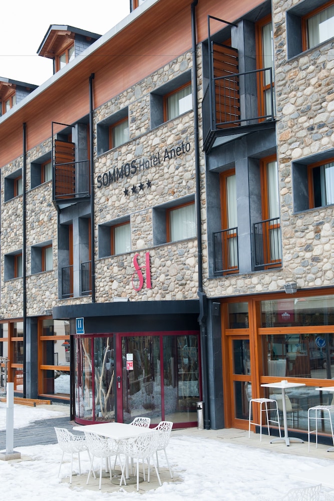 Sommos Hotel Aneto 2/50