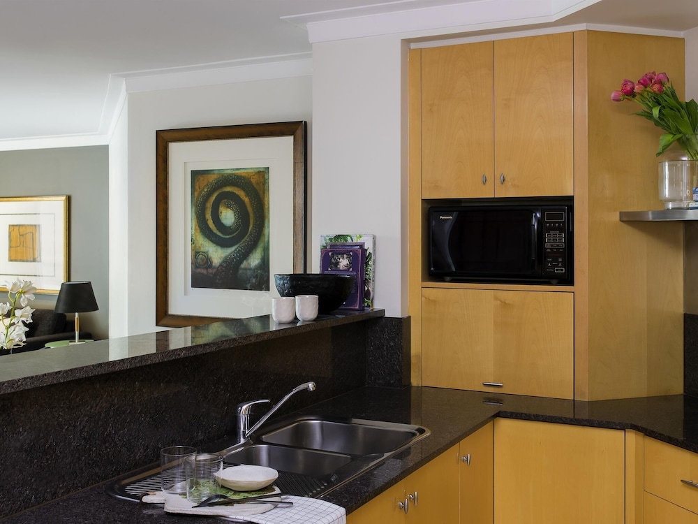 Pullman Quay Grand Sydney Harbour 7/72