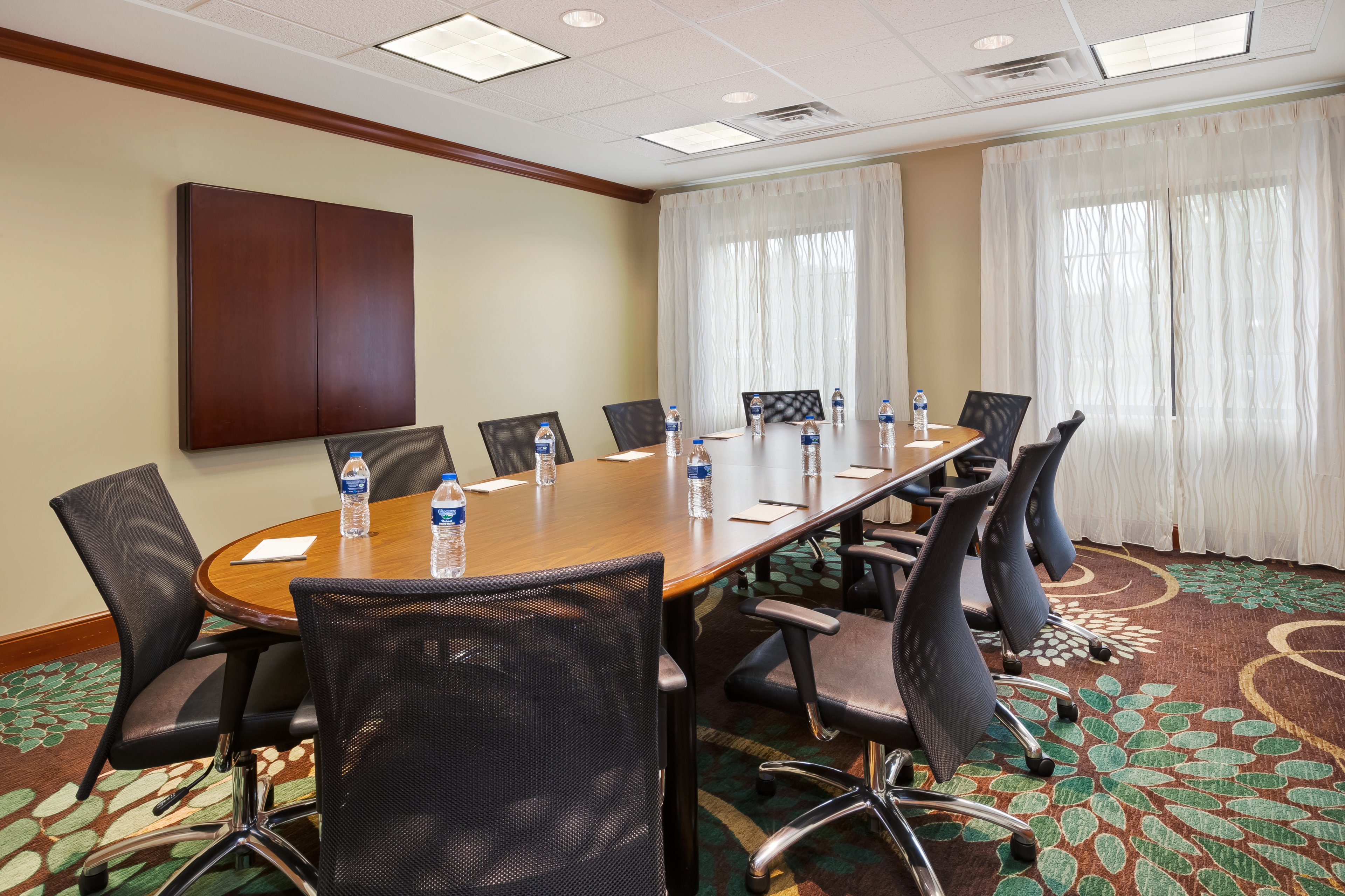 STAYBRIDGE SUITES KALAMAZOO 45/52