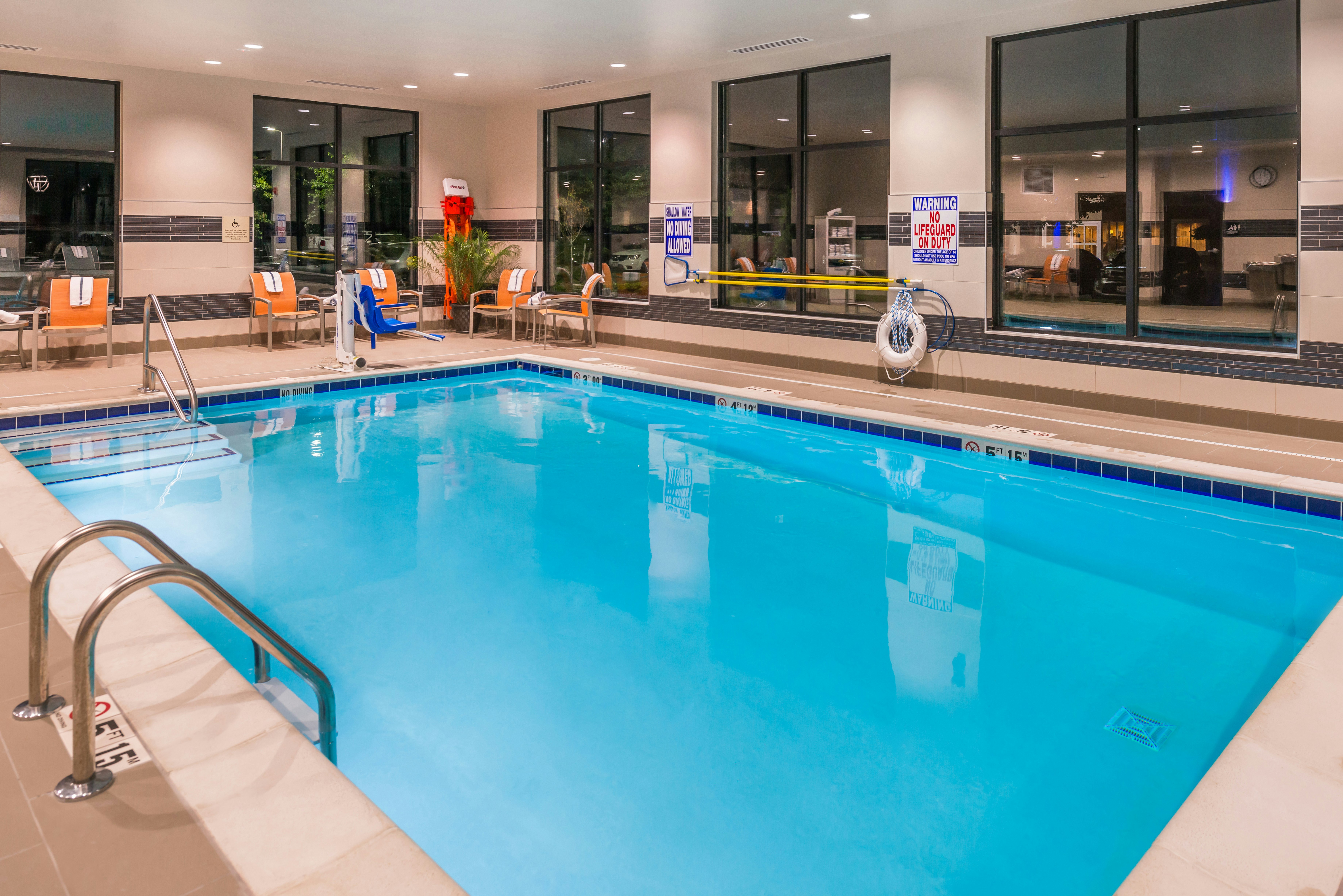 Hampton Inn & Suites Wixom 37/61