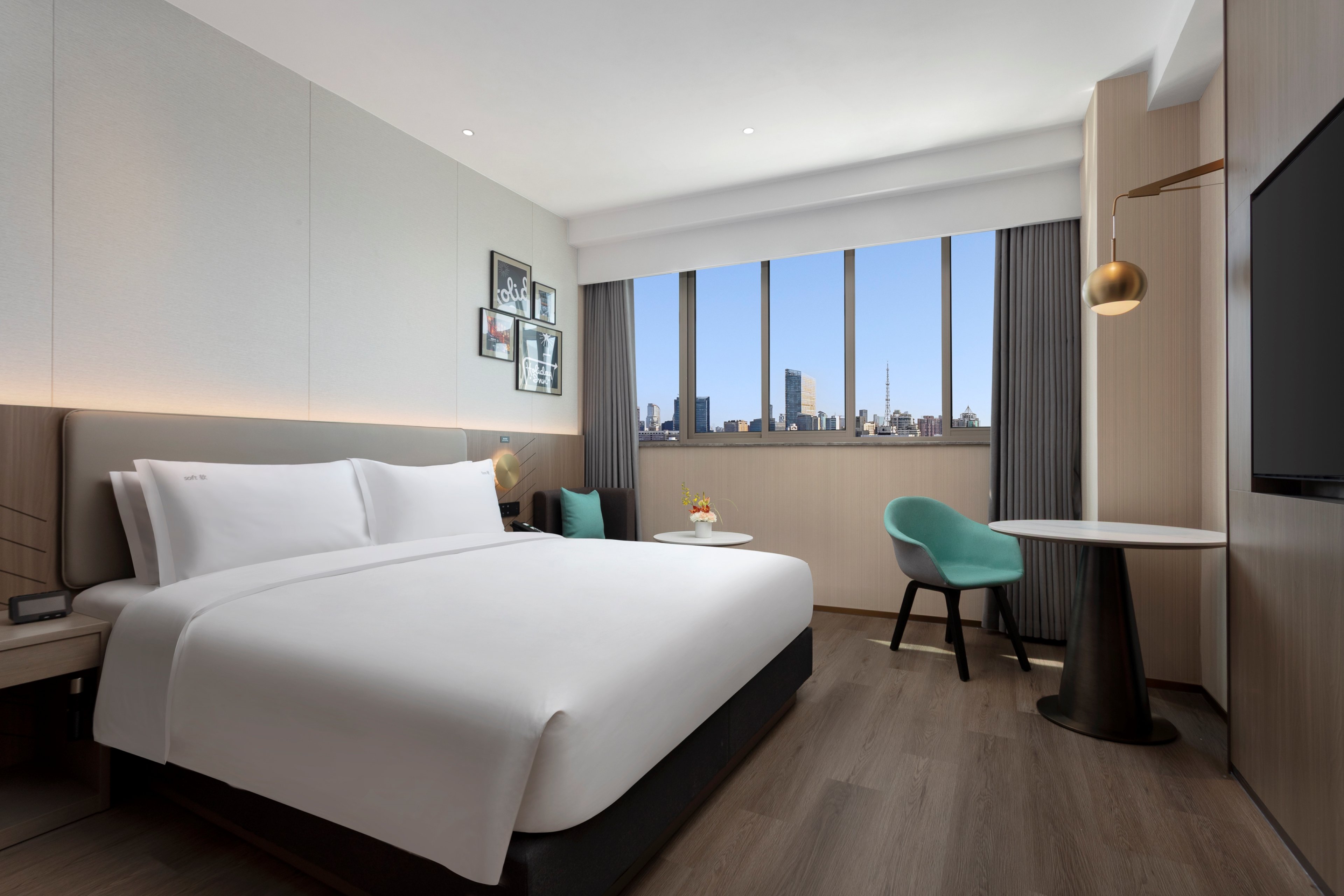 Holiday Inn Shanghai Jing'an by IHG 12/57
