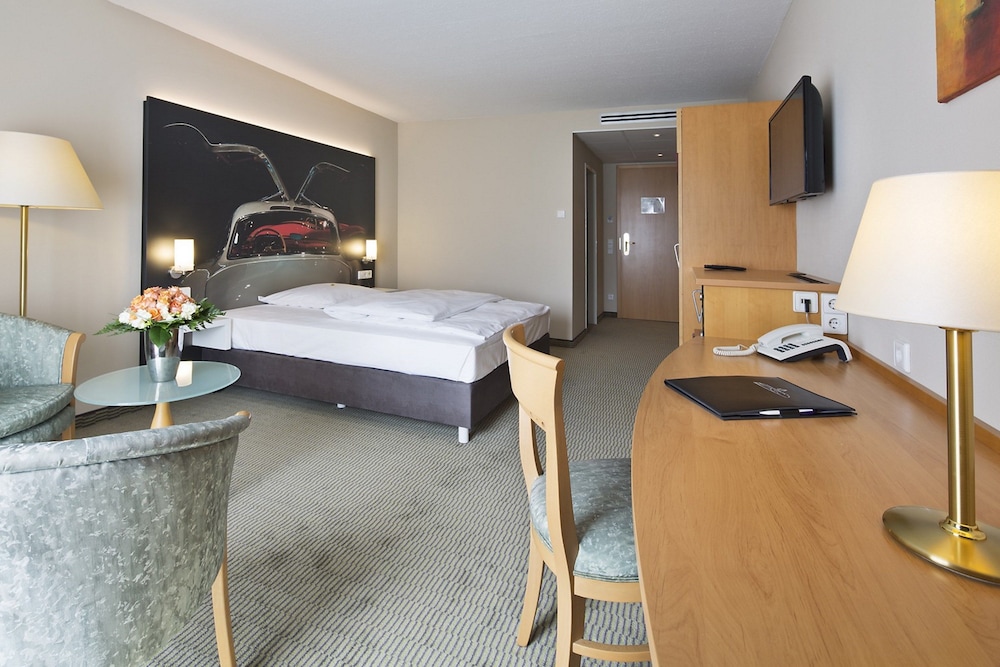 Erikson Hotel 24/43