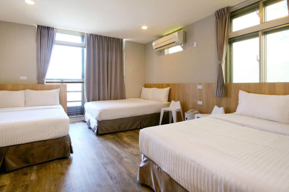 Toong Hsiang Hotel 7/44