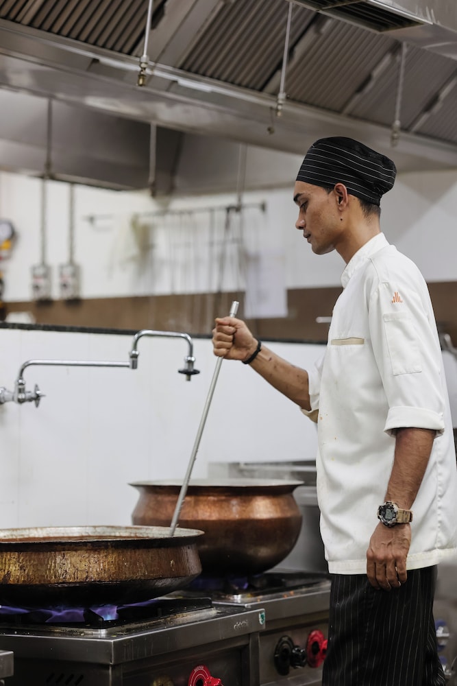 Radisson Resort Hatgad Saputara 14/74