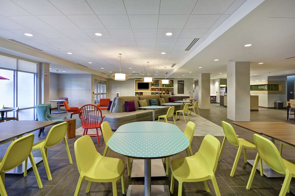 Home2 Suites By Hilton Queensbury Glens Falls 36/53