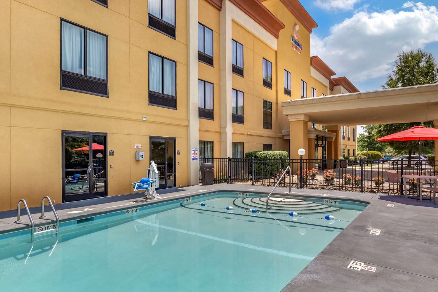Comfort Suites Clayton Garner 31/31