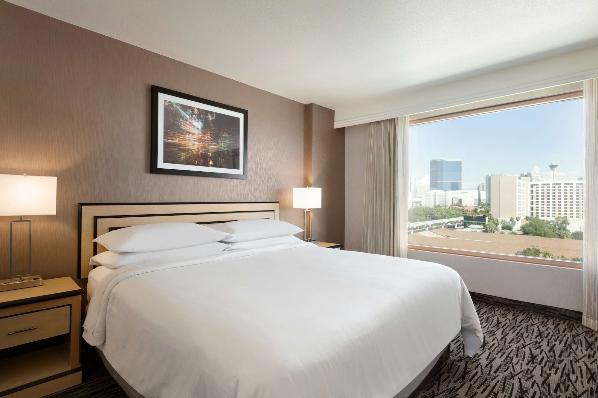 Suite, King Bed, Sofa, Accessible