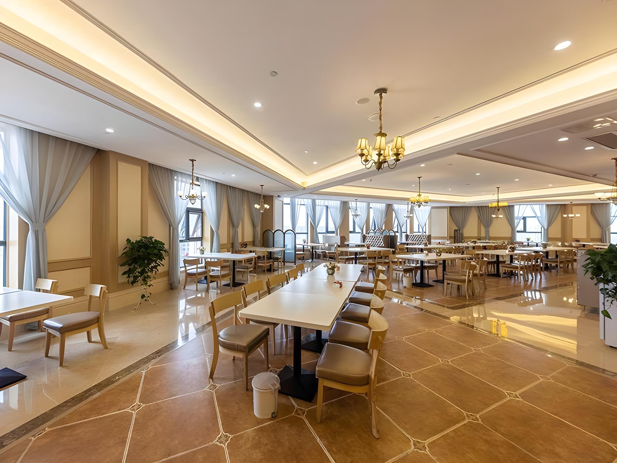 Vienna International Hotel (Lanzhou Zhongchuan Airport Flagship) 40/42