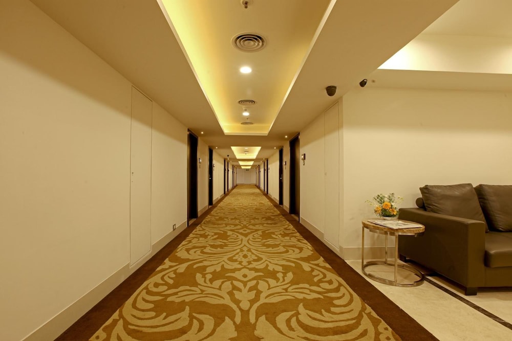 Goutham Grand Hotel 13/26