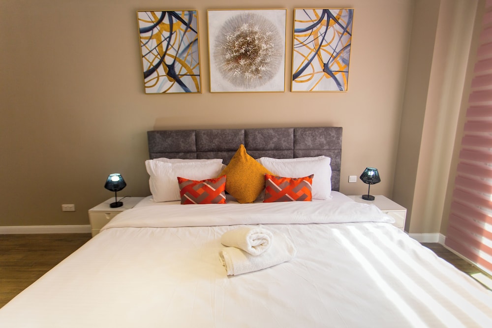 Accra Luxury Apartments Cantonments (Ex A-Lux Apartments) 25/80