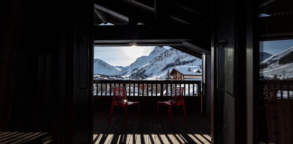 Hotel La Savoyarde 30/47