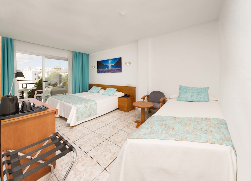 Hotel Tropical Ibiza 8/45
