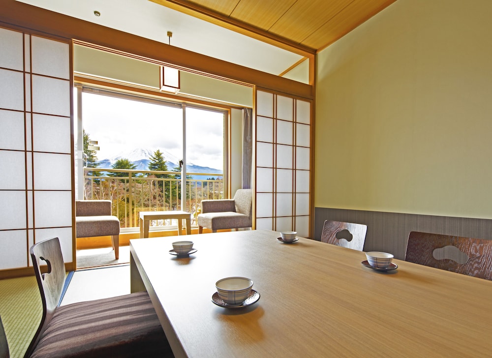 Fuji View Hotel 28/77