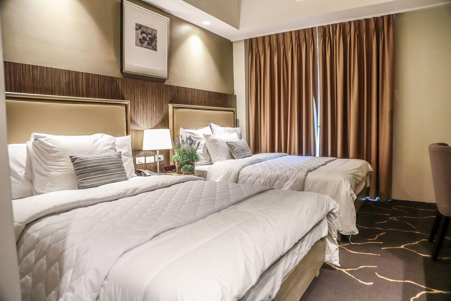 1 Bedroom, Deluxe, Double and Twin Beds, City View