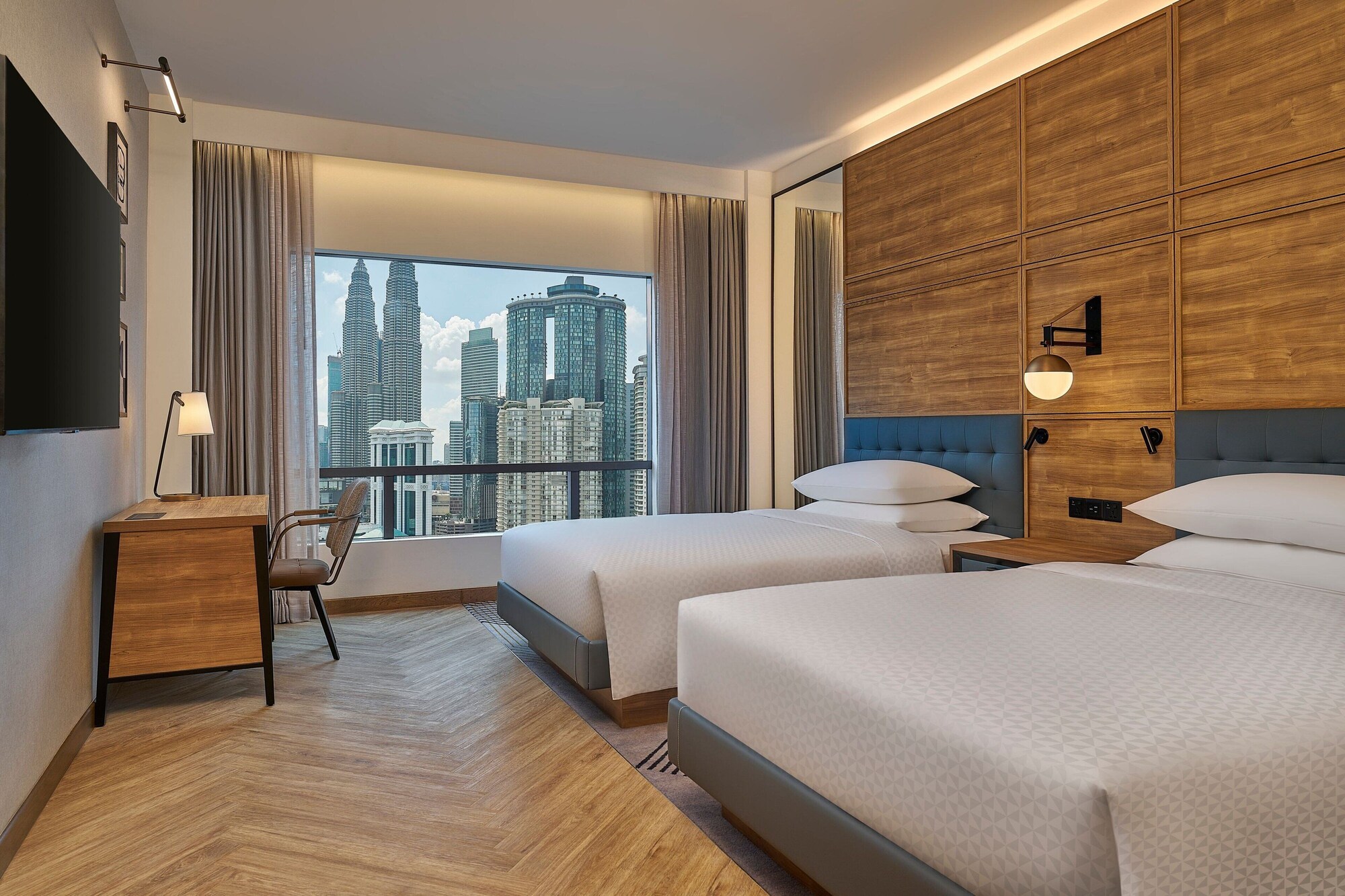 Deluxe, 2 Double Beds, Tower View