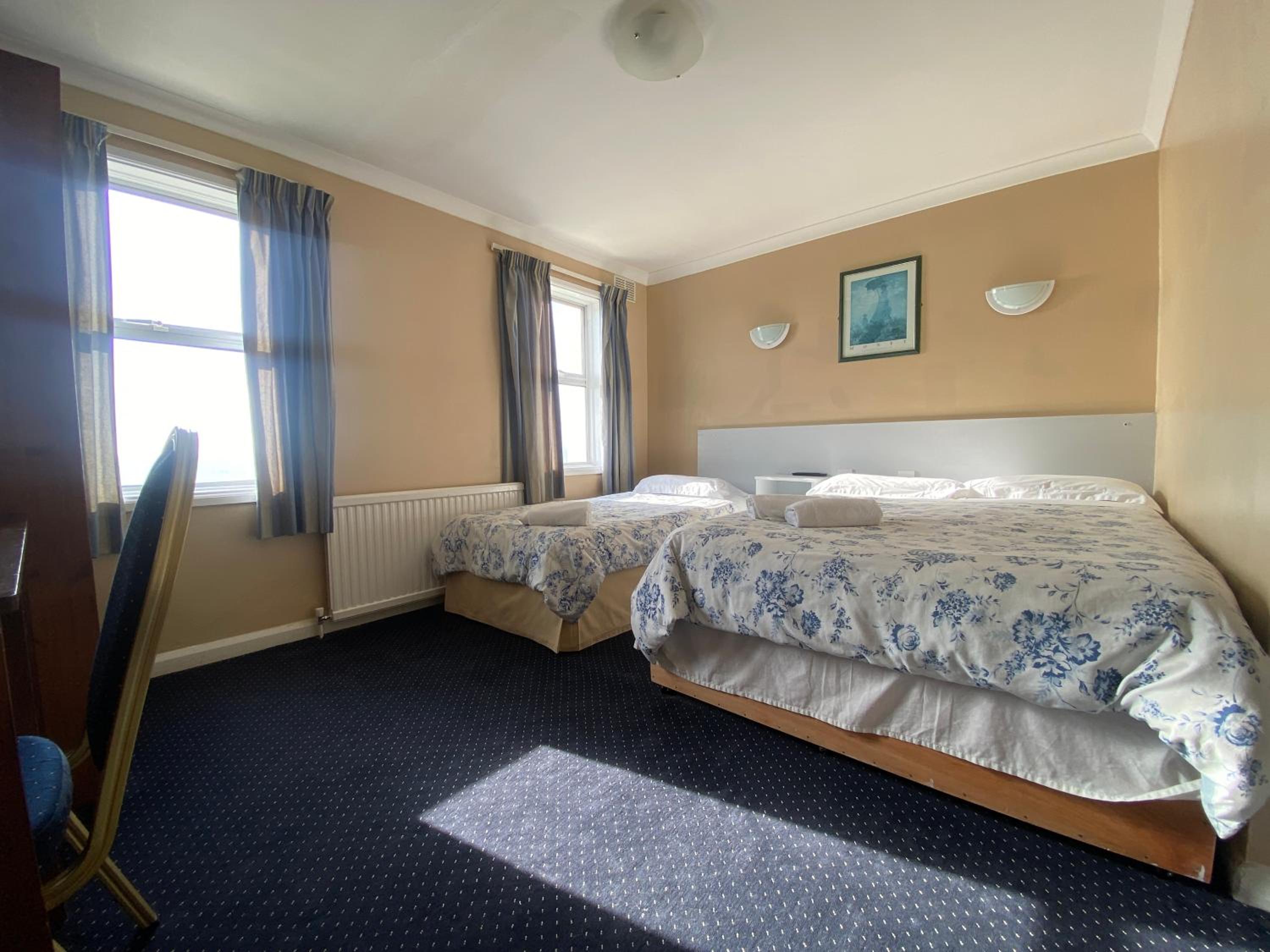 Room at OYO Gran Canaria Hotel, FOLKESTONE
