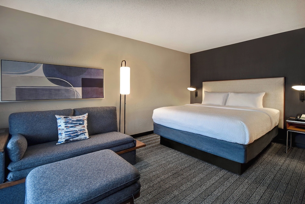Room, King Bed, Sofa, Accessible