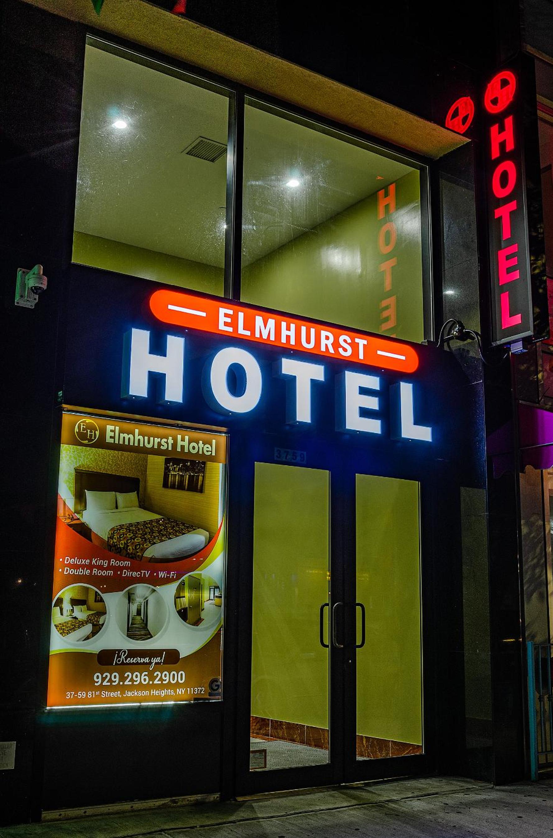 Elmhurst Hotel 1/50