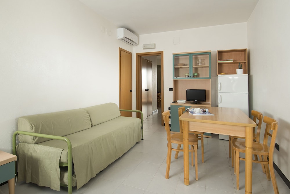 Corvino Resort 35/50
