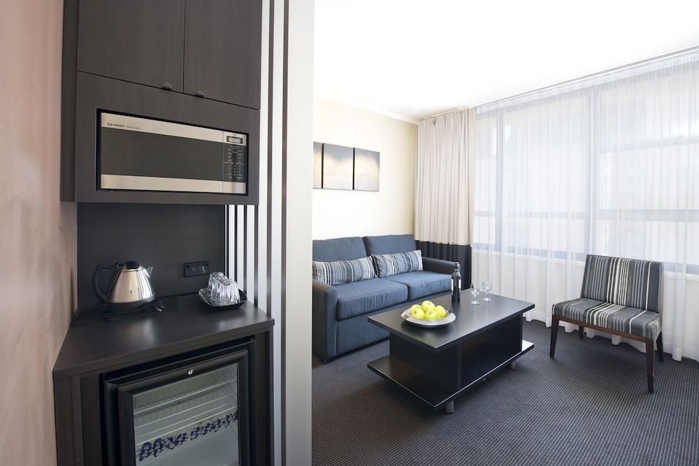 Park Regis City Centre 67/80