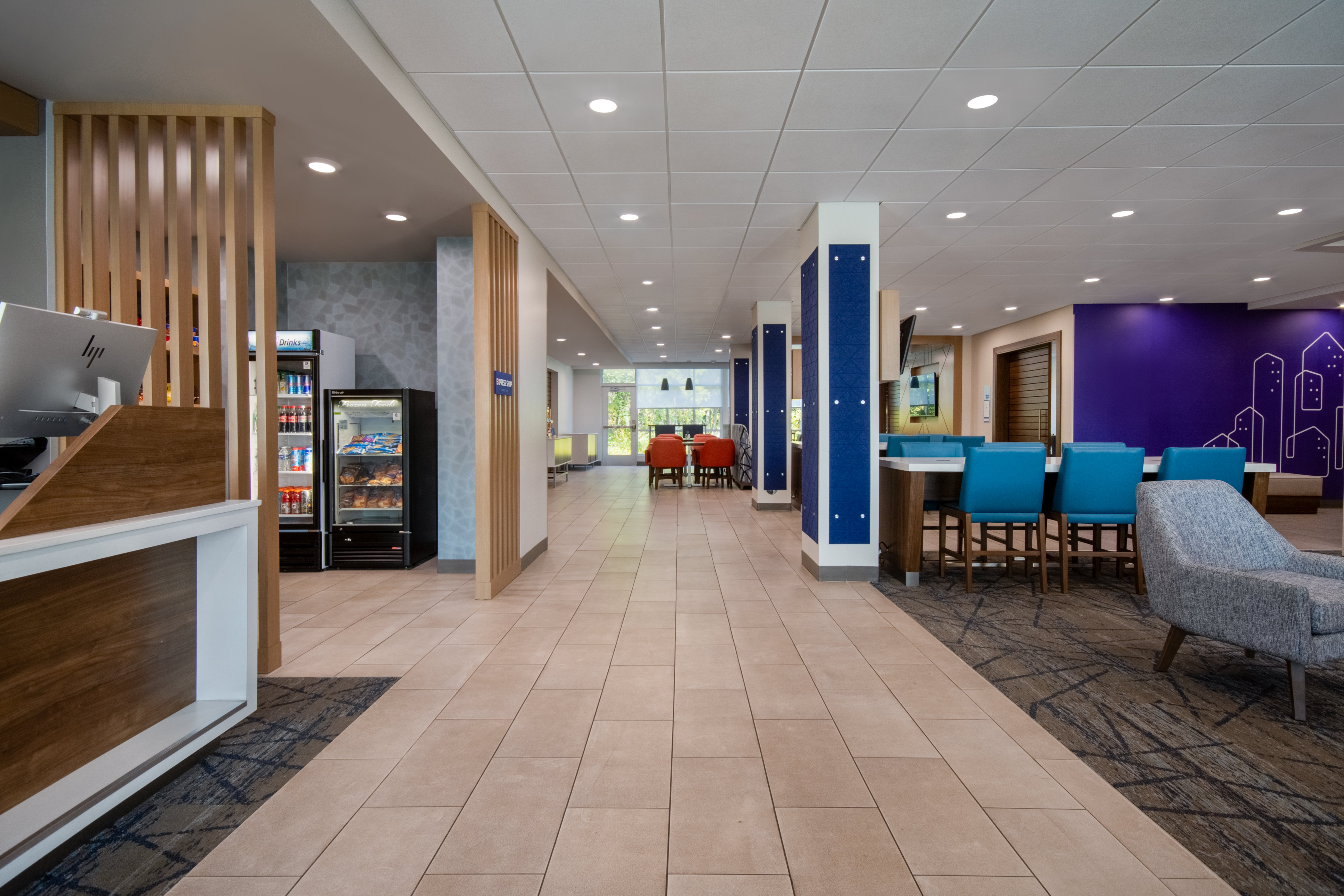 Holiday Inn Express & Suites Muskegon - Grand Haven, an IHG Hotel 26/32