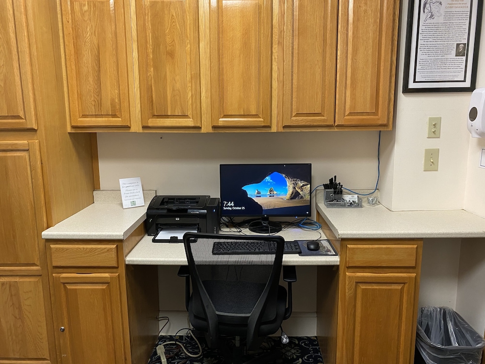 Hawthorne Hotel 63/69