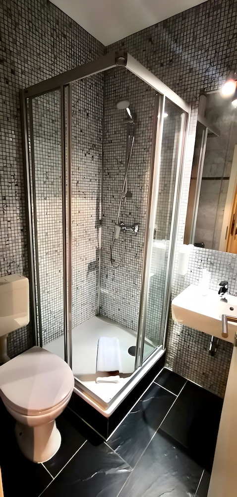 SUPERIOR, DOUBLE BED, COURTYARD VIEW
