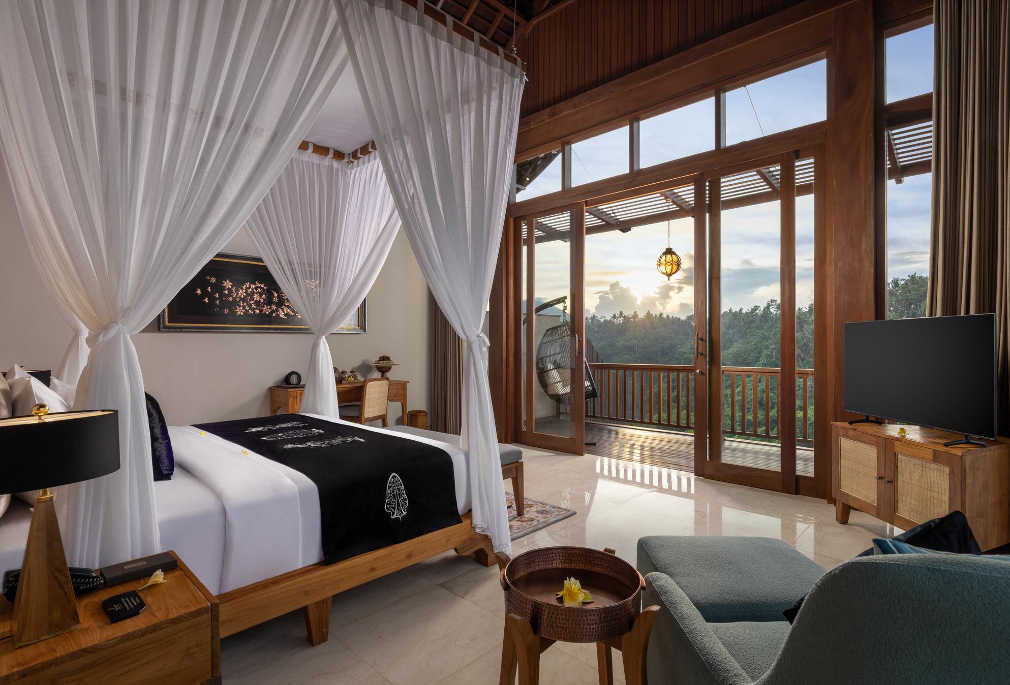 Royal, Duplex, Pool, Villa