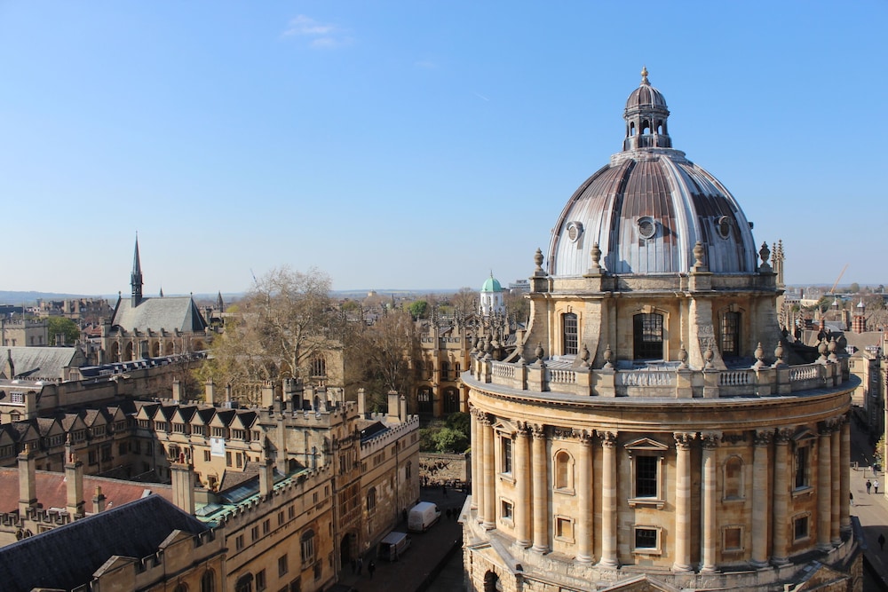 Oxfordbnb 7/49